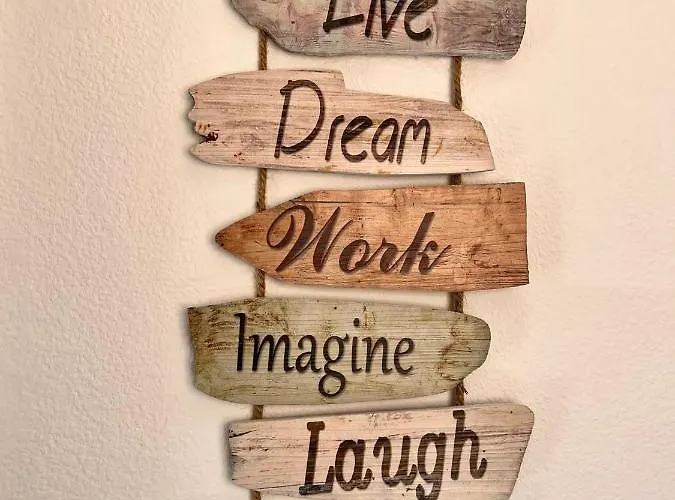 Aloha House With Bbq Near The In *