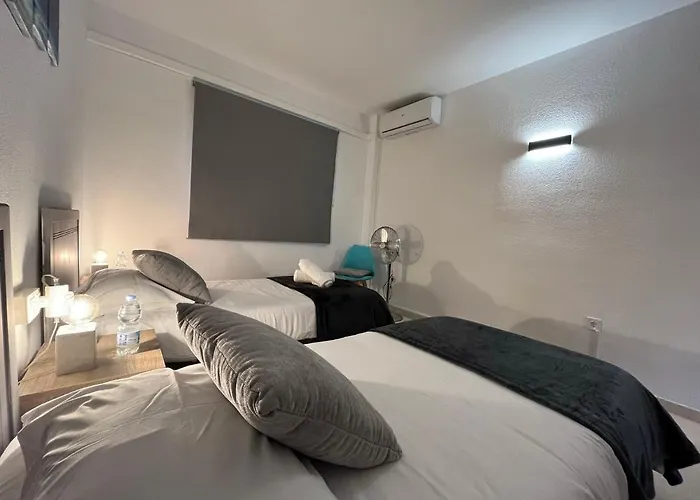 Aloha House With Bbq Near The In *